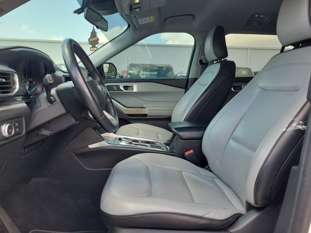 Certified 2021 Ford Explorer XLT w/ Equipment Group 202A RWD image 19