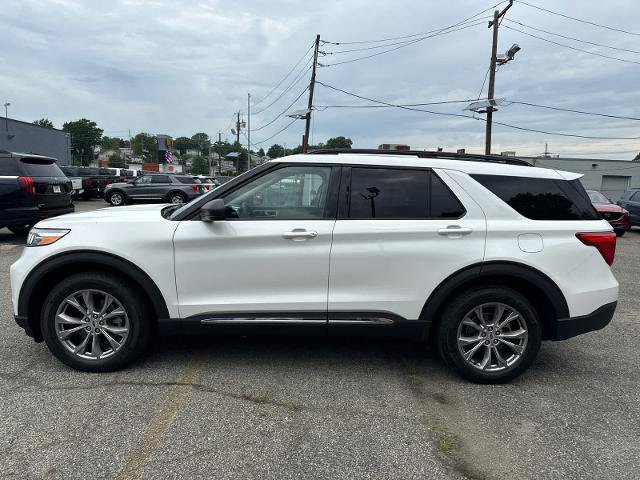 Certified 2023 Ford Explorer XLT w/ Equipment Group 202A AWD/4WD image 4