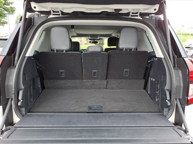 Certified 2025 Ford Expedition Active AWD/4WD image 4