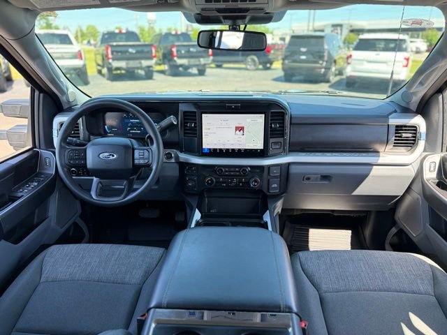 Certified 2025 Ford F350 XLT w/ Black Appearance Package AWD/4WD image 2