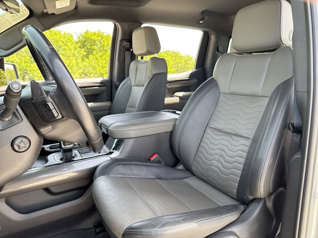 Used 2023 Chevrolet Silverado 1500 ZR2 w/ Technology Package AWD/4WD image 11