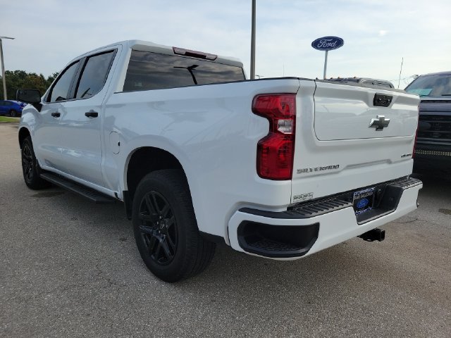 Used 2026 Chevrolet Silverado 1500 Custom RWD image 4