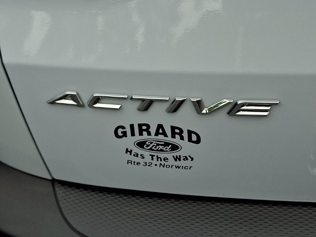 Certified 2025 Ford Escape Active AWD/4WD image 30