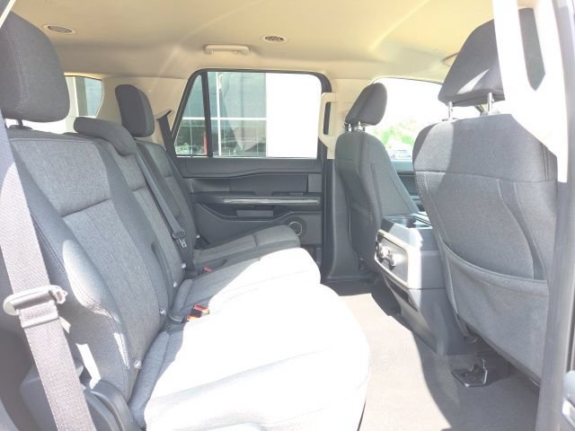 Certified 2024 Ford Expedition XLT RWD image 18
