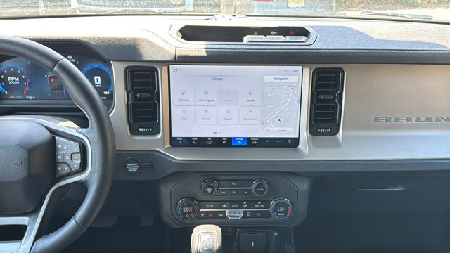 Certified 2025 Ford Bronco Outer Banks AWD/4WD image 25