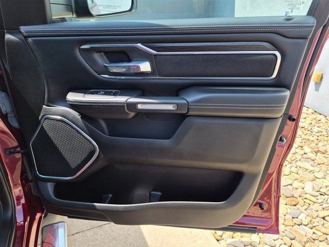 Used 2024 RAM 1500 Laramie AWD/4WD image 35