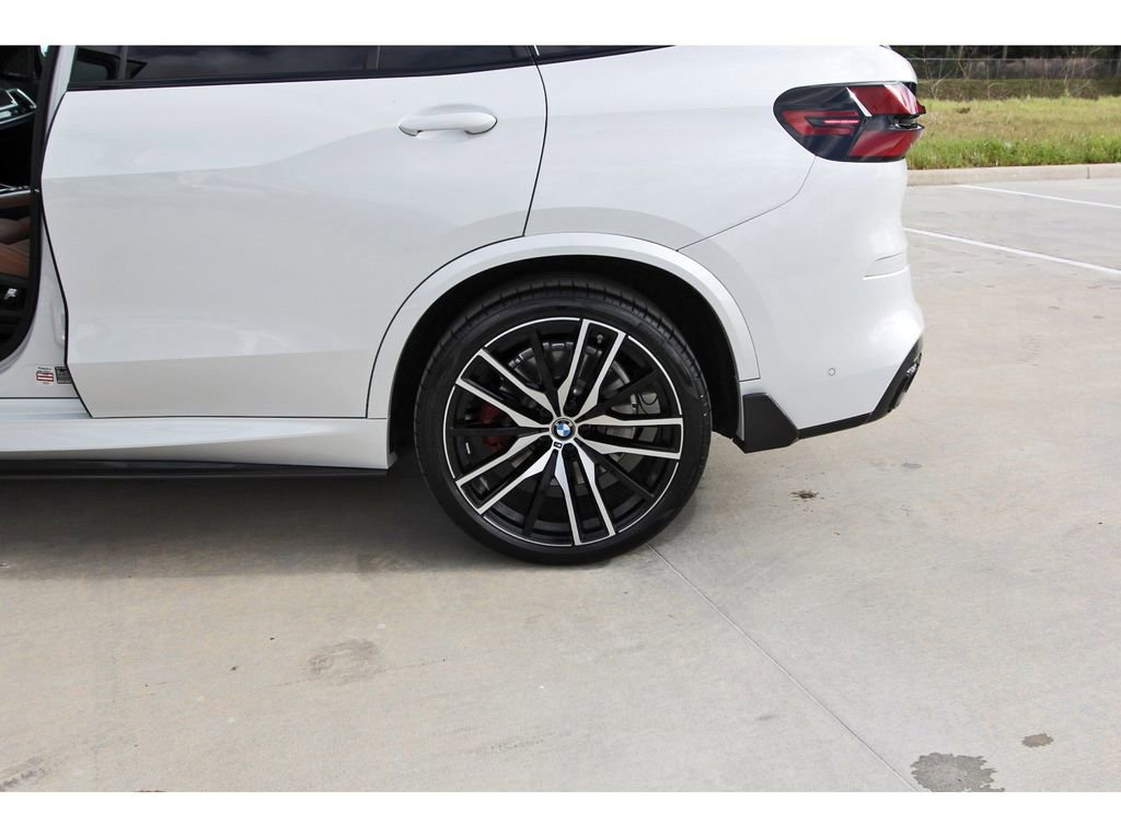 Used 2025 BMW X5 M60i w/ Executive Package image 31