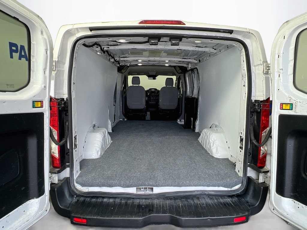 Certified 2019 Ford Transit 250 148 Low Roof RWD image 27