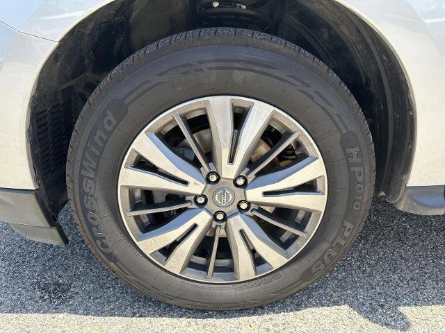 Used 2020 Nissan Pathfinder SL FWD image 7