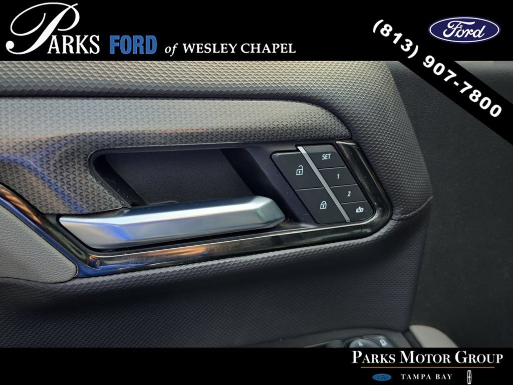 Used 2025 Chevrolet Silverado 1500 ZR2 w/ Technology Package AWD/4WD image 16