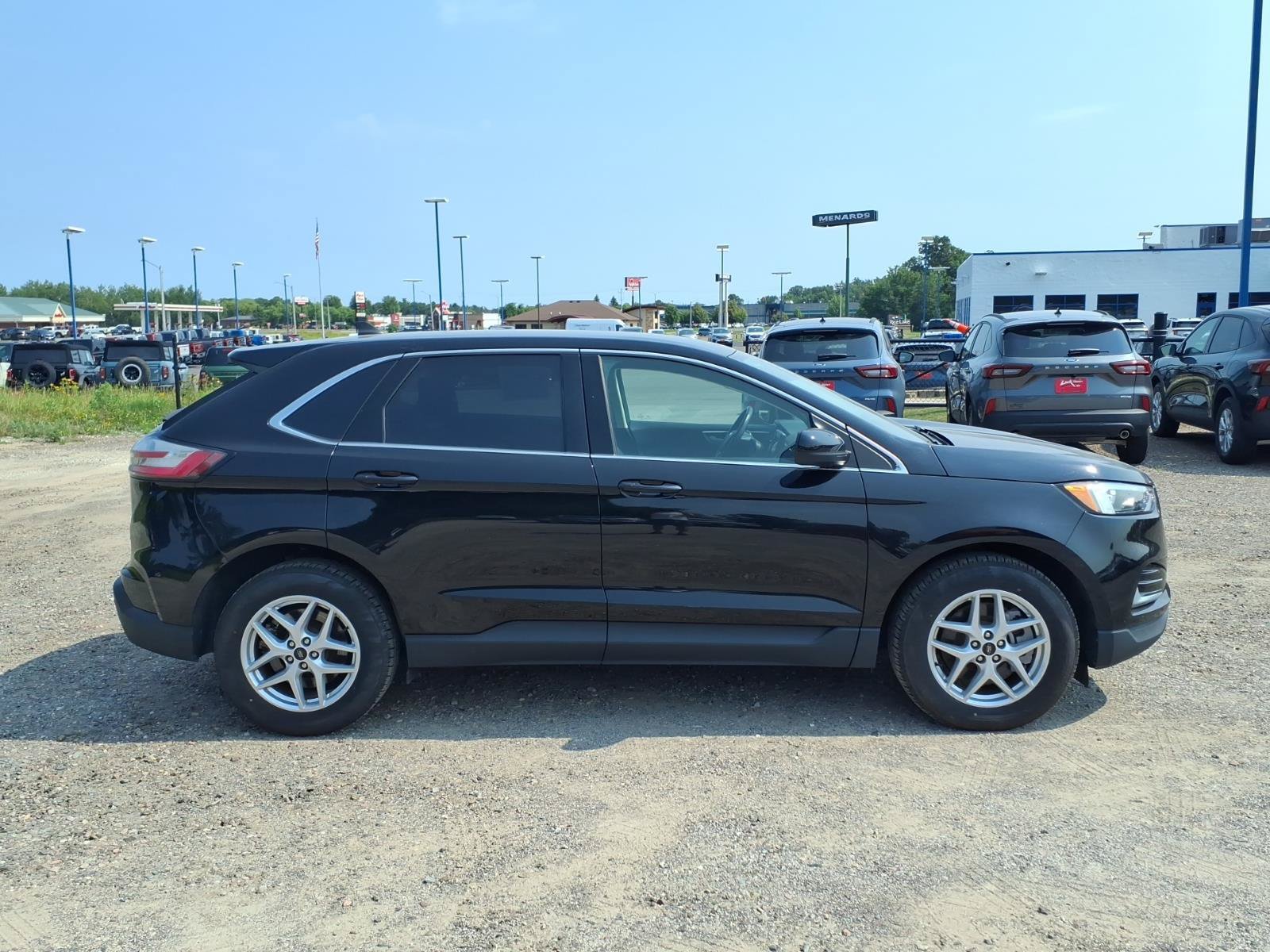 Certified 2024 Ford Edge SEL AWD/4WD image 7