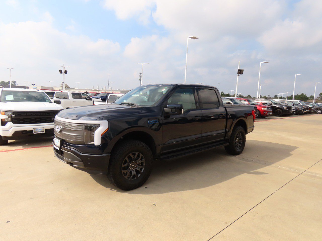 Certified 2025 Ford F150 Lightning Lariat image 2