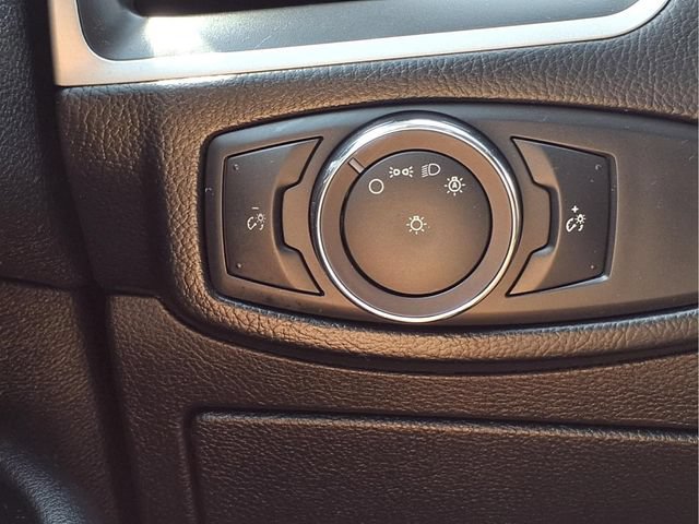 Certified 2018 Ford Edge SEL w/ Ford Safe & Smart Package AWD/4WD image 23
