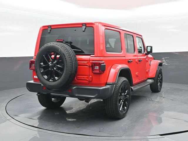 Used 2025 Jeep Wrangler Unlimited Sahara AWD/4WD image 19