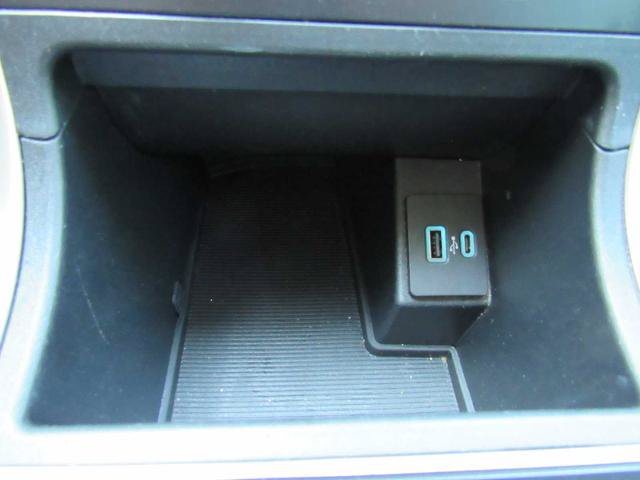 Certified 2022 Ford Edge SE w/ Black Appearance Package AWD/4WD image 16