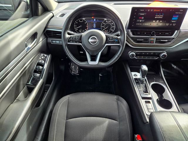 Used 2023 Nissan Altima 2.5 SV w/ SV Premium Package image 8