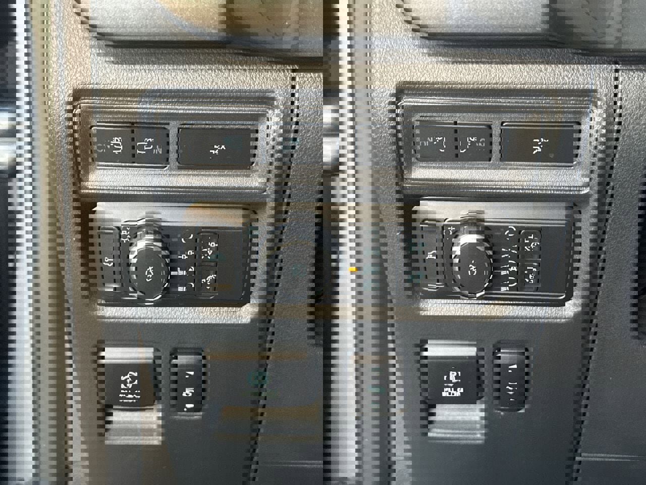 Certified 2022 Ford F150 XLT w/ Equipment Group 302A High image 33