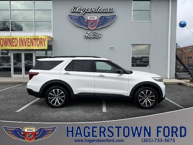 Certified 2022 Ford Explorer ST-Line w/ Class IV Trailer Tow Package image 2