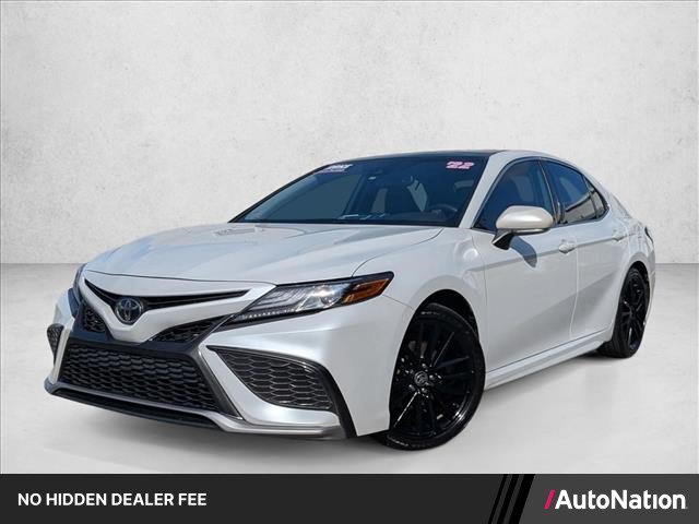 Used 2022 Toyota Camry XSE FWD image 1