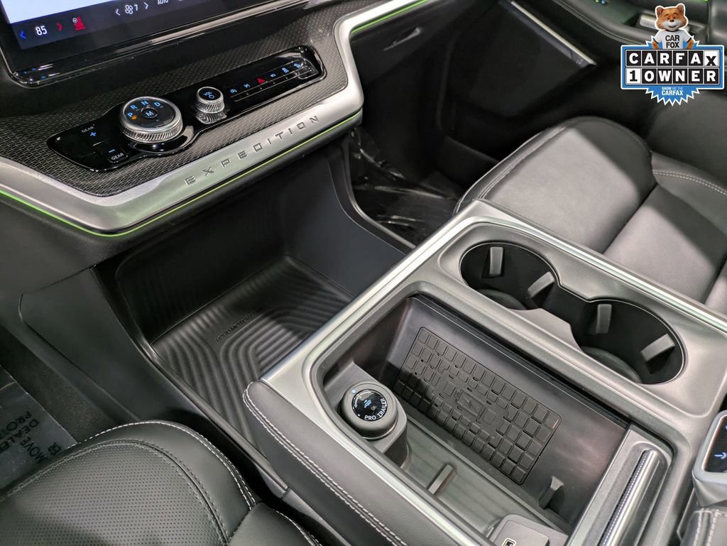 Certified 2025 Ford Expedition Max Platinum w/ Stealth Performance Package AWD/4WD image 18