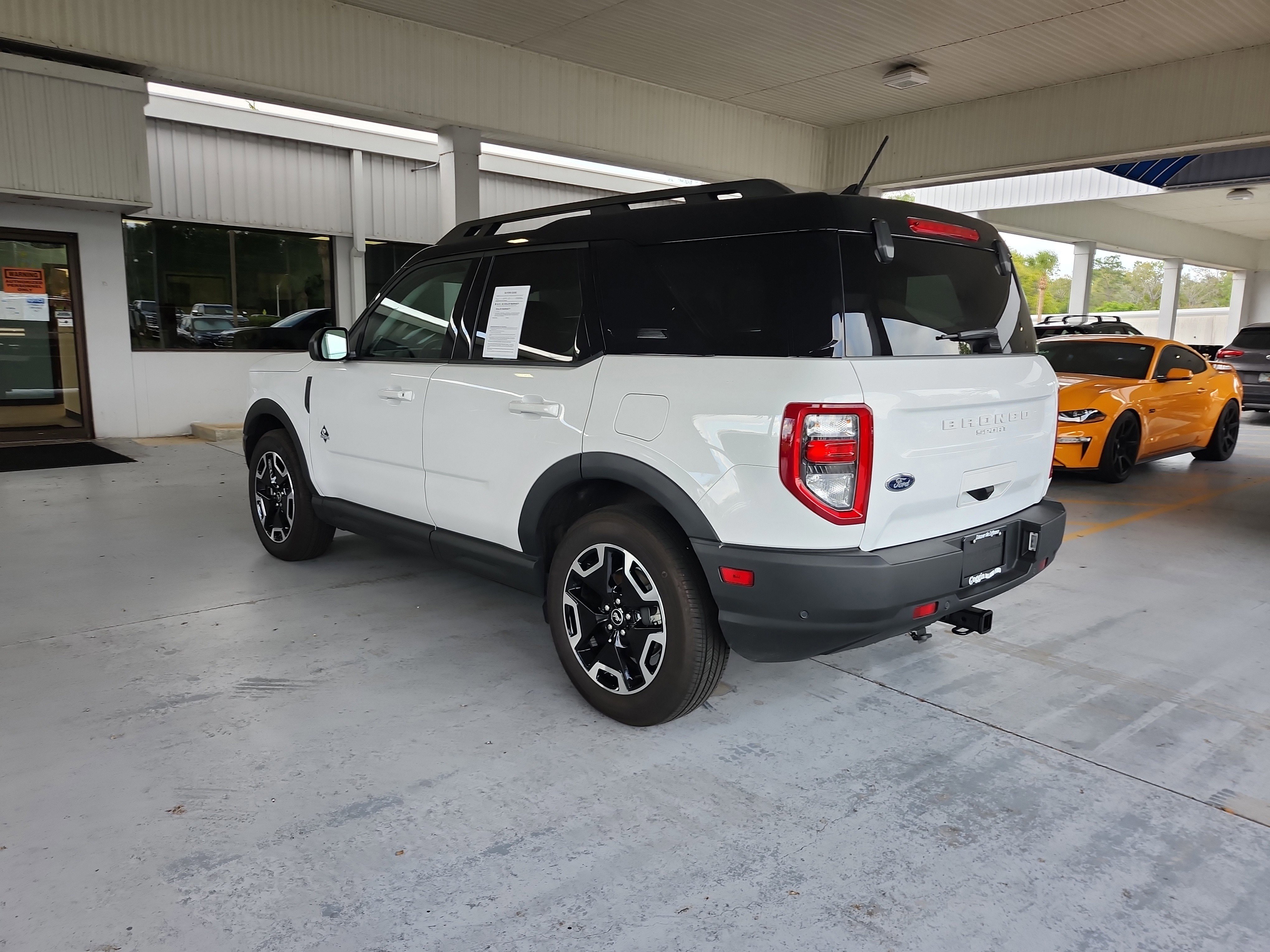 Certified 2024 Ford Bronco Sport Outer Banks w/ Tech Package image 3