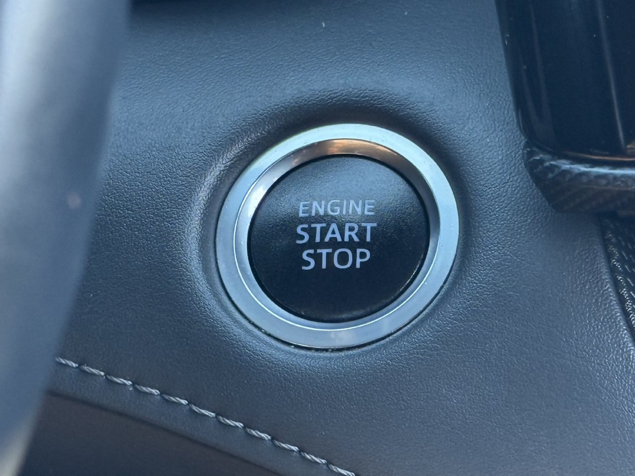 Used 2021 Toyota Highlander XSE FWD image 21