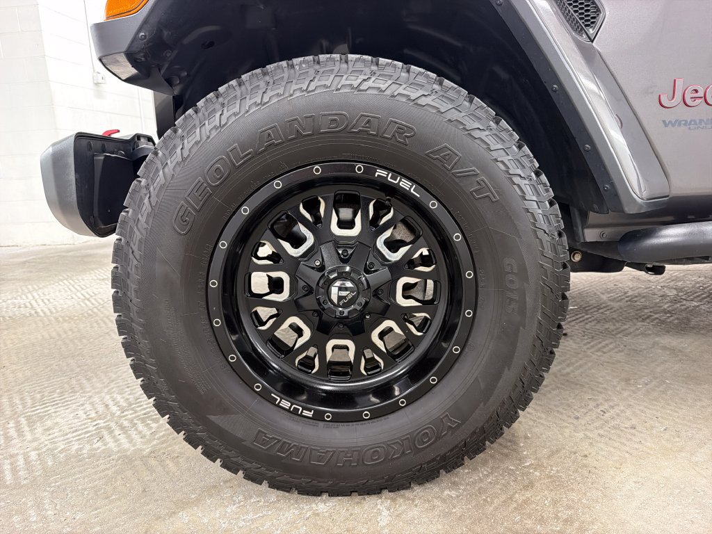 Used 2018 Jeep Wrangler Unlimited Rubicon w/ LED Lighting Group AWD/4WD image 13