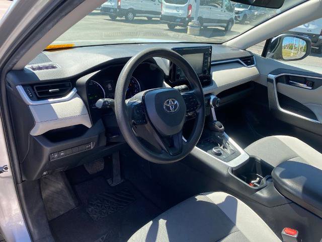 Used 2022 Toyota RAV4 XLE AWD/4WD image 12