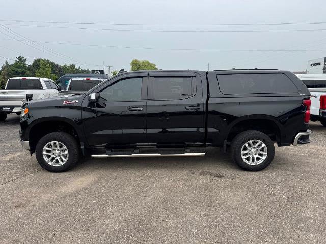 Used 2024 Chevrolet Silverado 1500 LT AWD/4WD image 3
