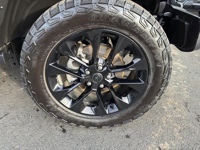 Used 2025 Jeep Gladiator Sport image 10