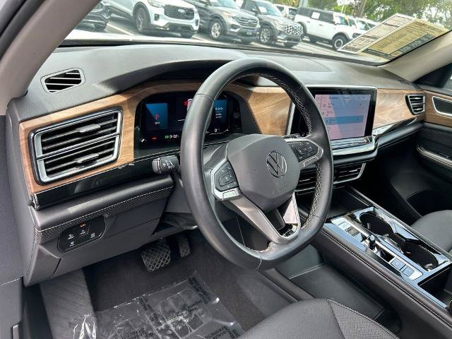 Used 2025 Volkswagen Atlas SE FWD image 23