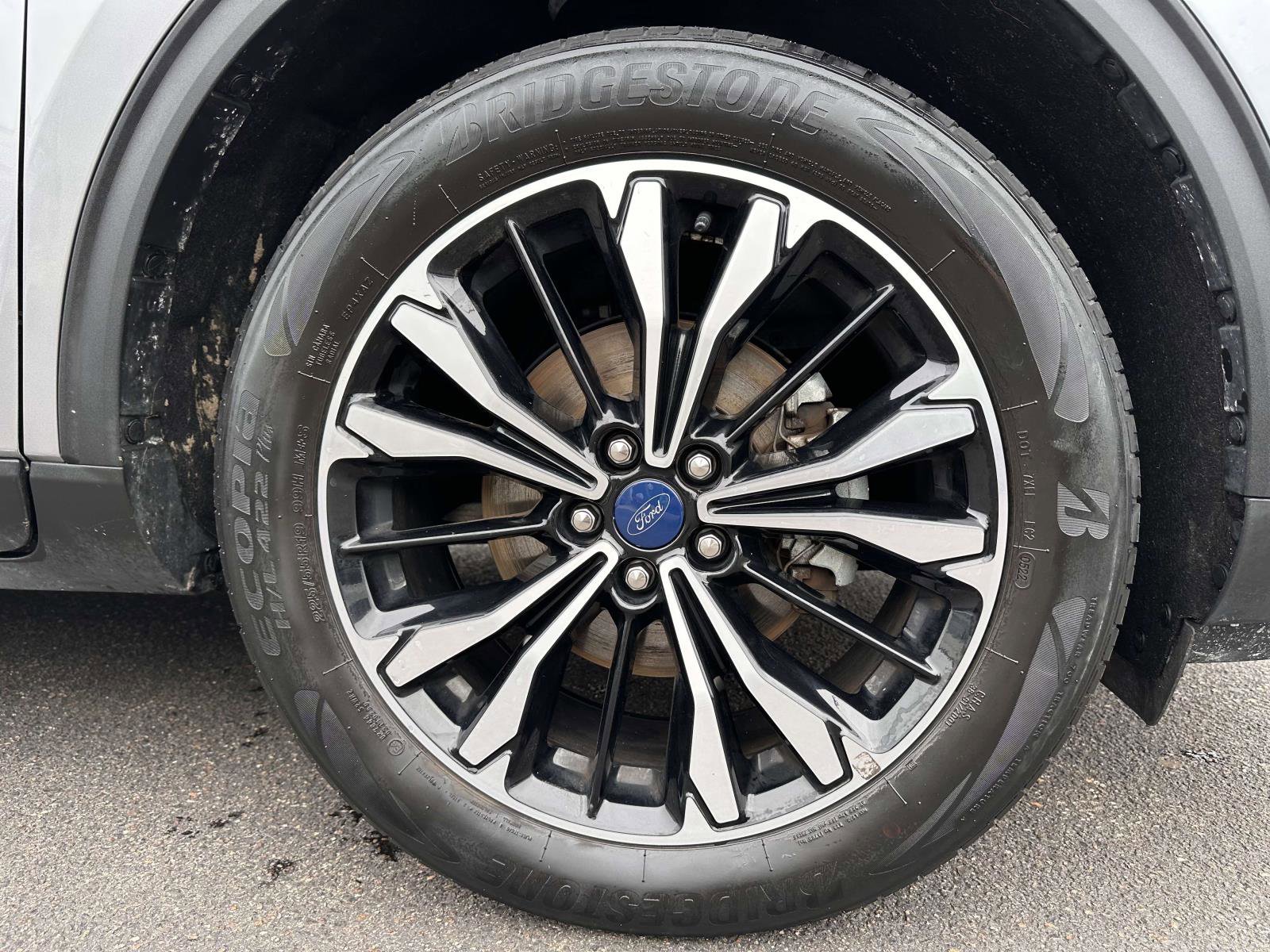 Certified 2022 Ford Escape SE w/ SE Sport Appearance Package image 7