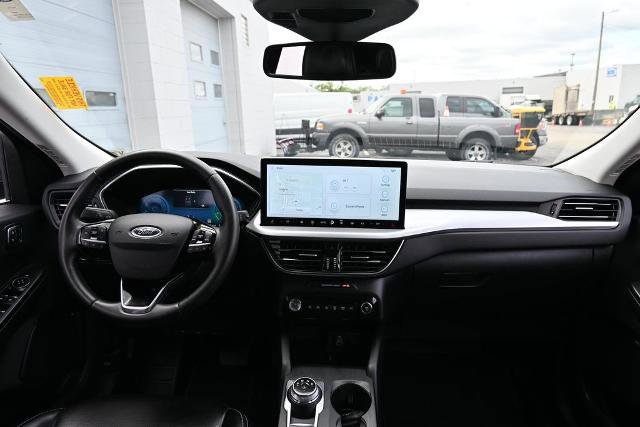 Certified 2024 Ford Escape Platinum AWD/4WD image 26