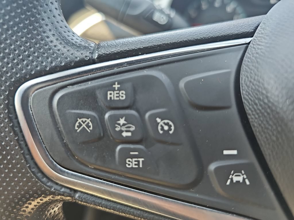 Used 2024 Chevrolet Malibu LT FWD image 16