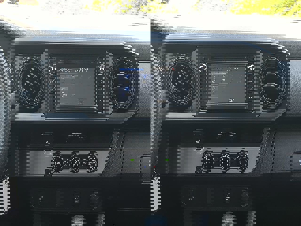 Used 2018 Toyota Tacoma SR w/ SR Convenience Package image 16