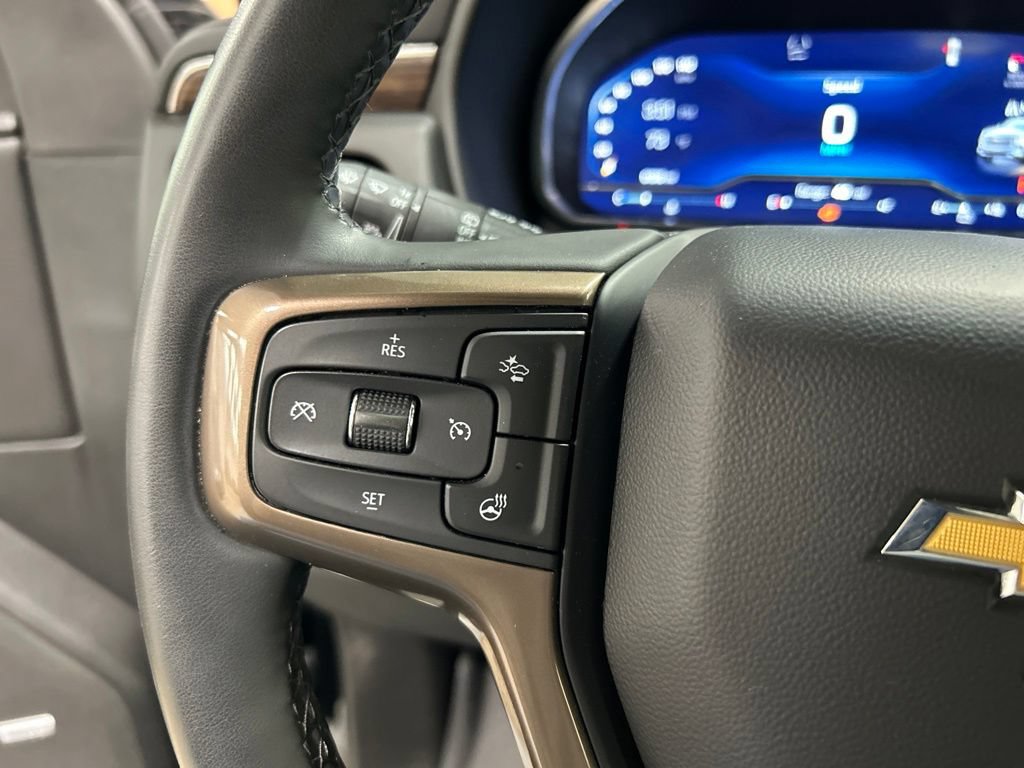 Used 2023 Chevrolet Suburban High Country AWD/4WD image 21