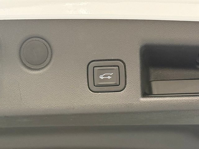 Used 2022 Chevrolet Equinox LT FWD image 35