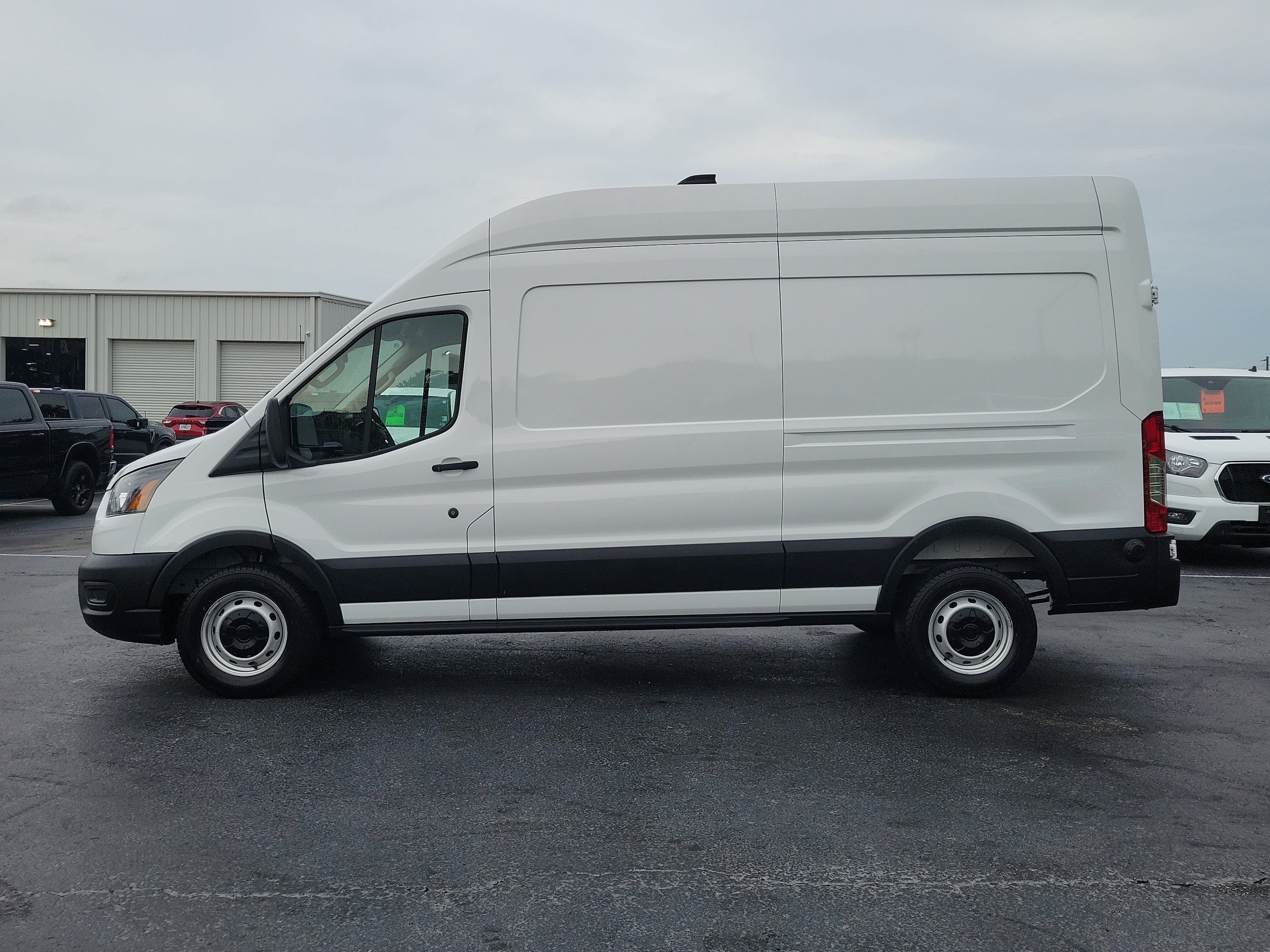 Certified 2026 Ford Transit 250 148 High Roof w/ Load Area Protection Package RWD image 6