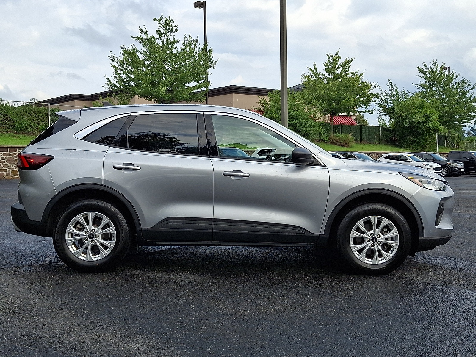 Certified 2023 Ford Escape Active AWD/4WD image 7
