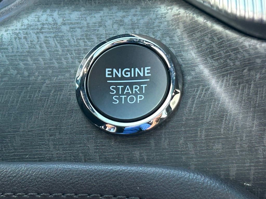 Certified 2025 Ford Explorer Platinum w/ Ultimate Package AWD/4WD image 45