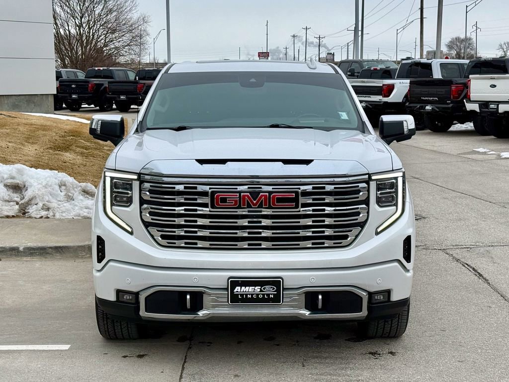 Used 2024 GMC Sierra 1500 Denali w/ Denali Reserve Package image 8