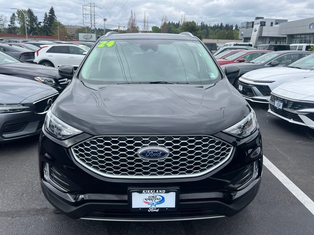 Certified 2024 Ford Edge SEL w/ Convenience Package AWD/4WD image 4