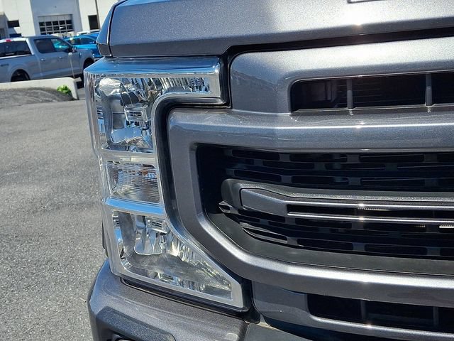 Certified 2022 Ford F250 Lariat w/ Tremor Off-Road Package AWD/4WD image 9