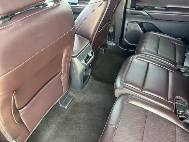 Certified 2025 Ford Explorer Platinum image 17