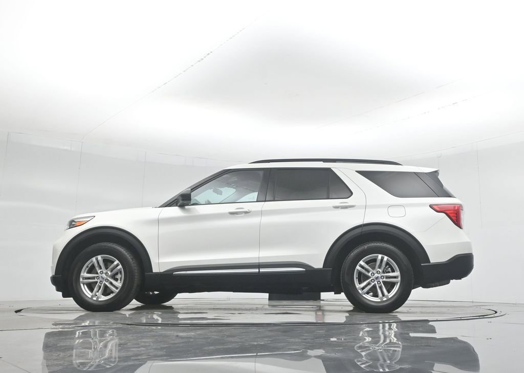 Certified 2022 Ford Explorer XLT image 55