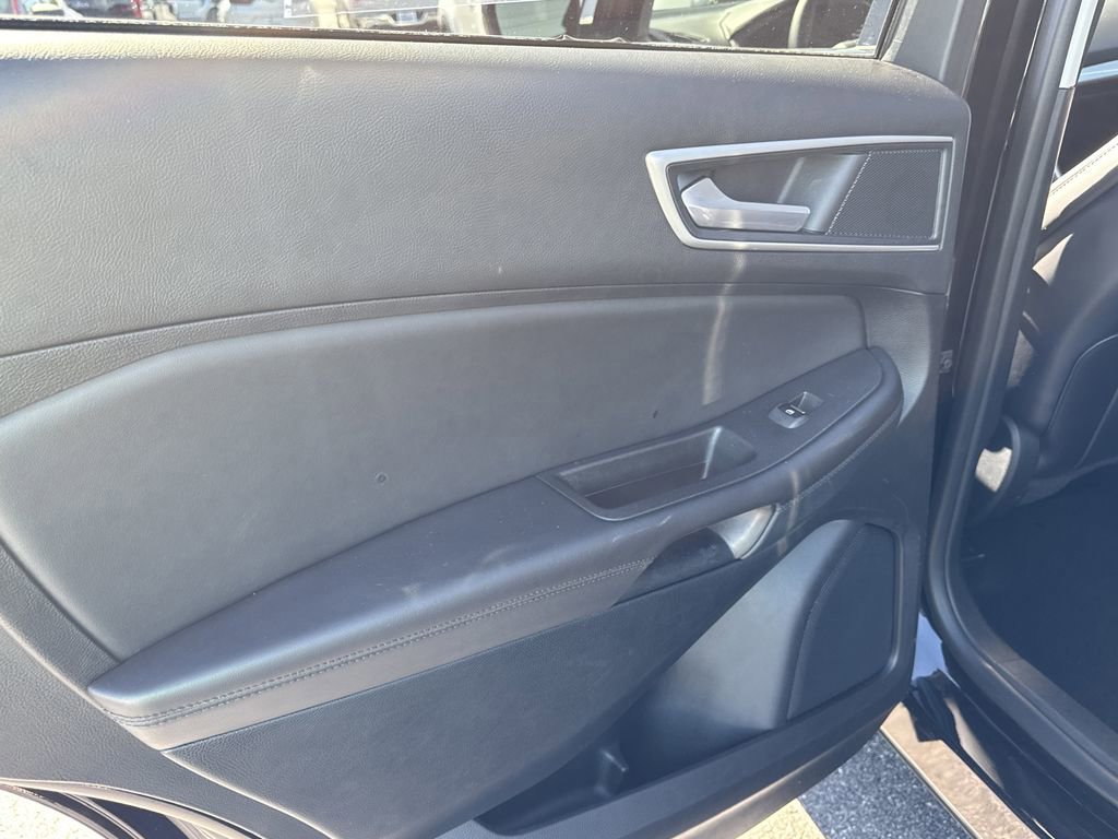 Certified 2024 Ford Edge SEL image 18