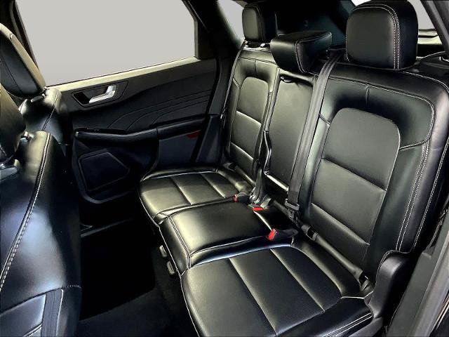 Certified 2024 Ford Escape Platinum AWD/4WD image 24