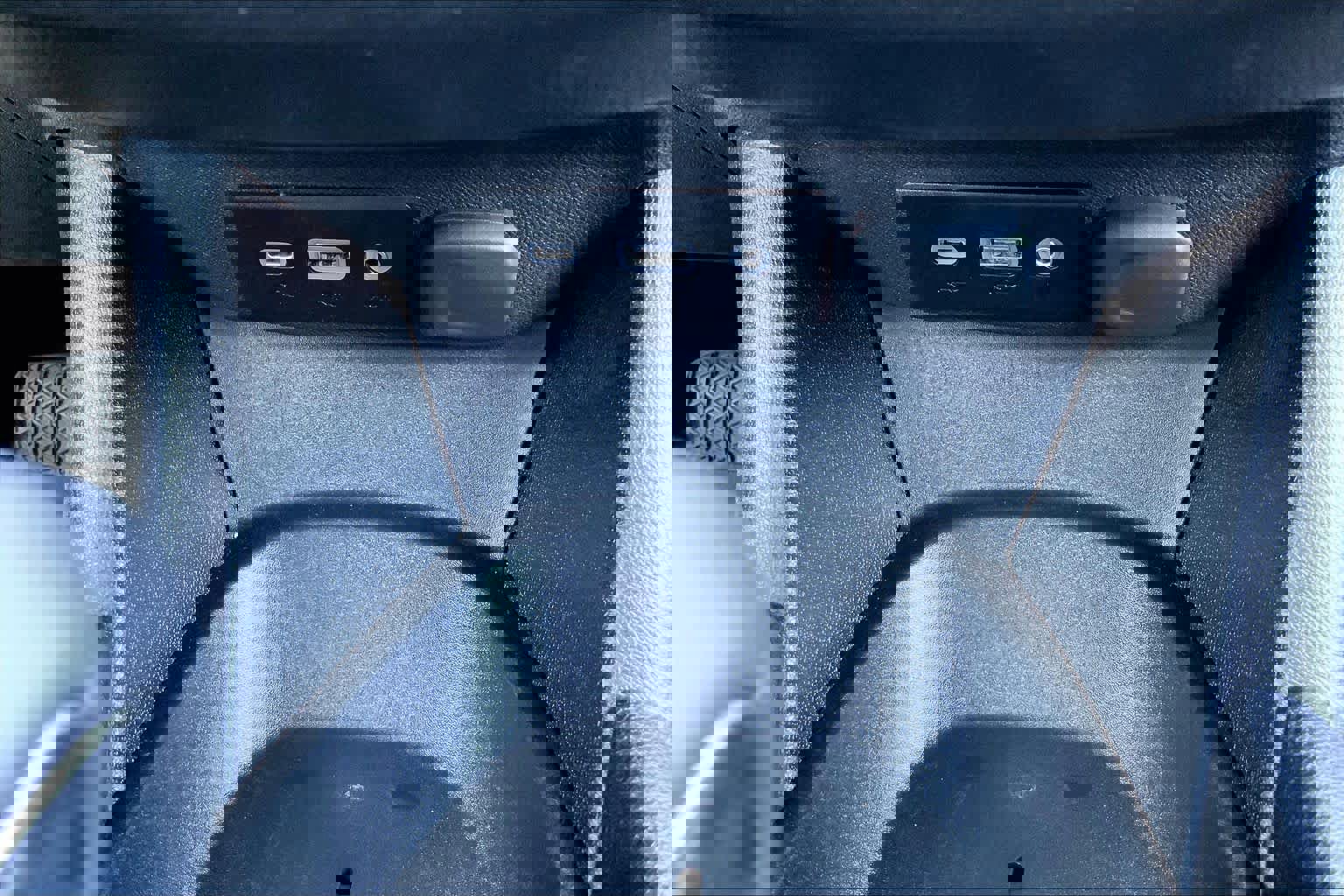 Used 2024 Chevrolet Malibu LS image 35