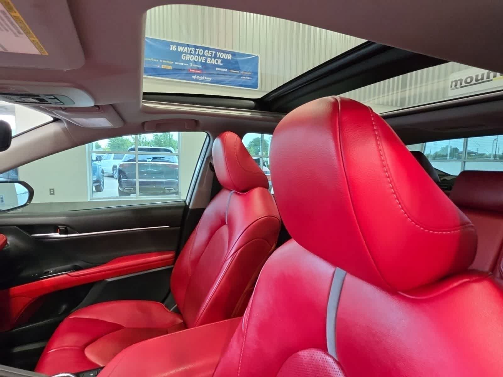 Used 2019 Toyota Camry XSE FWD image 16
