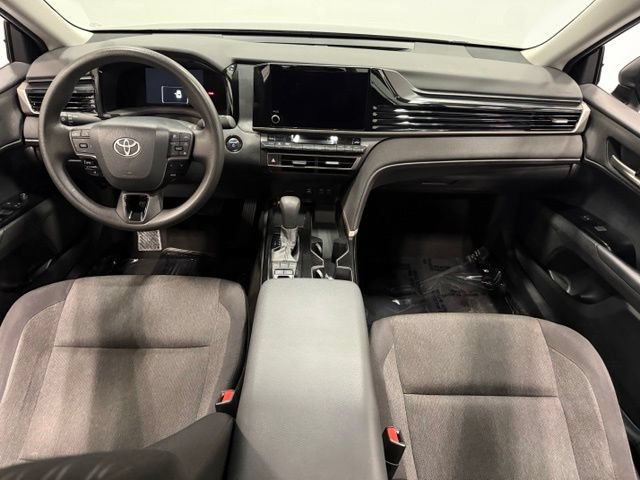Used 2025 Toyota Camry LE FWD image 31